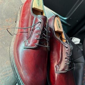 Florsheim Imperial Men's Burgundy Leather Dress Shoes ( New - Never Worn ).